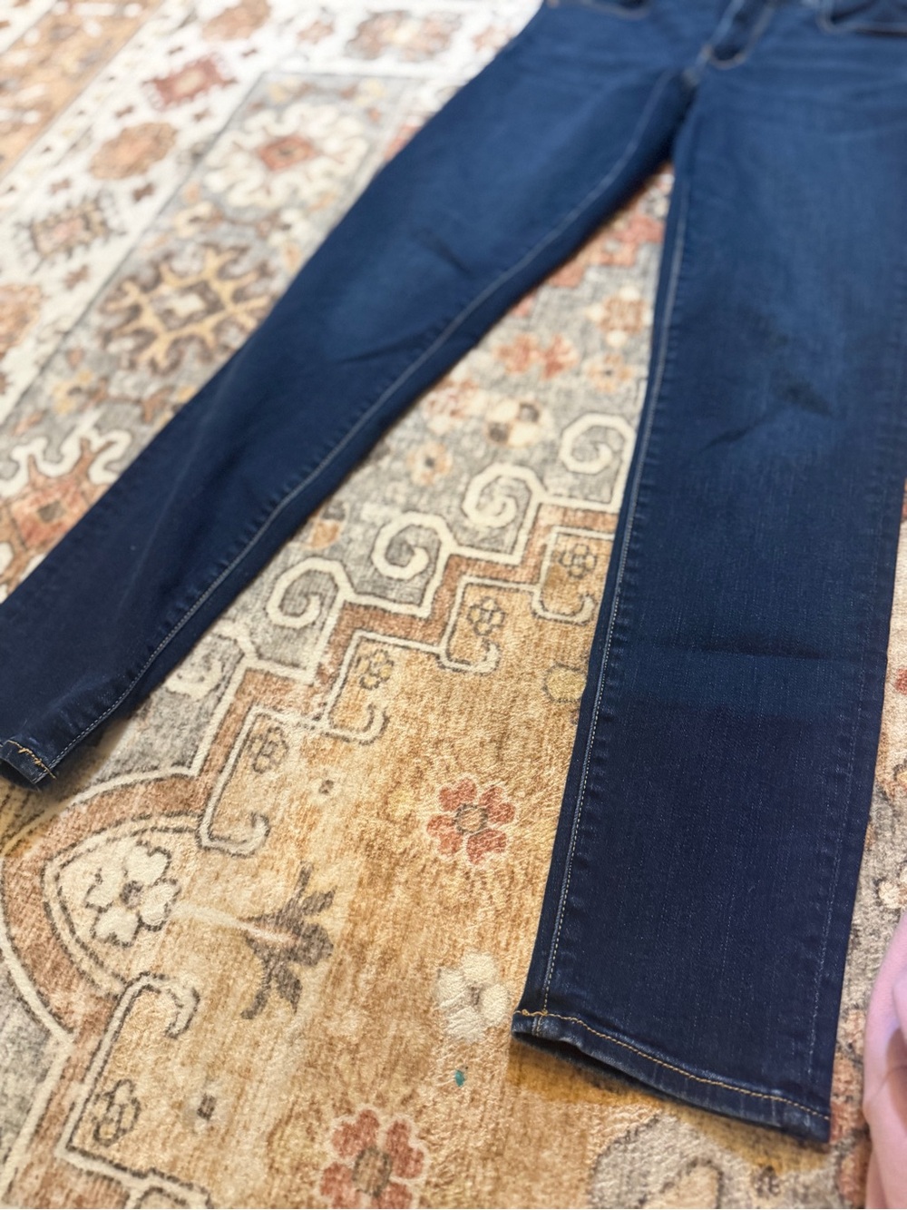 American Eagle Outfitters Women’s Dark Blue High-Rise Jeans - Picture 8 of 8
